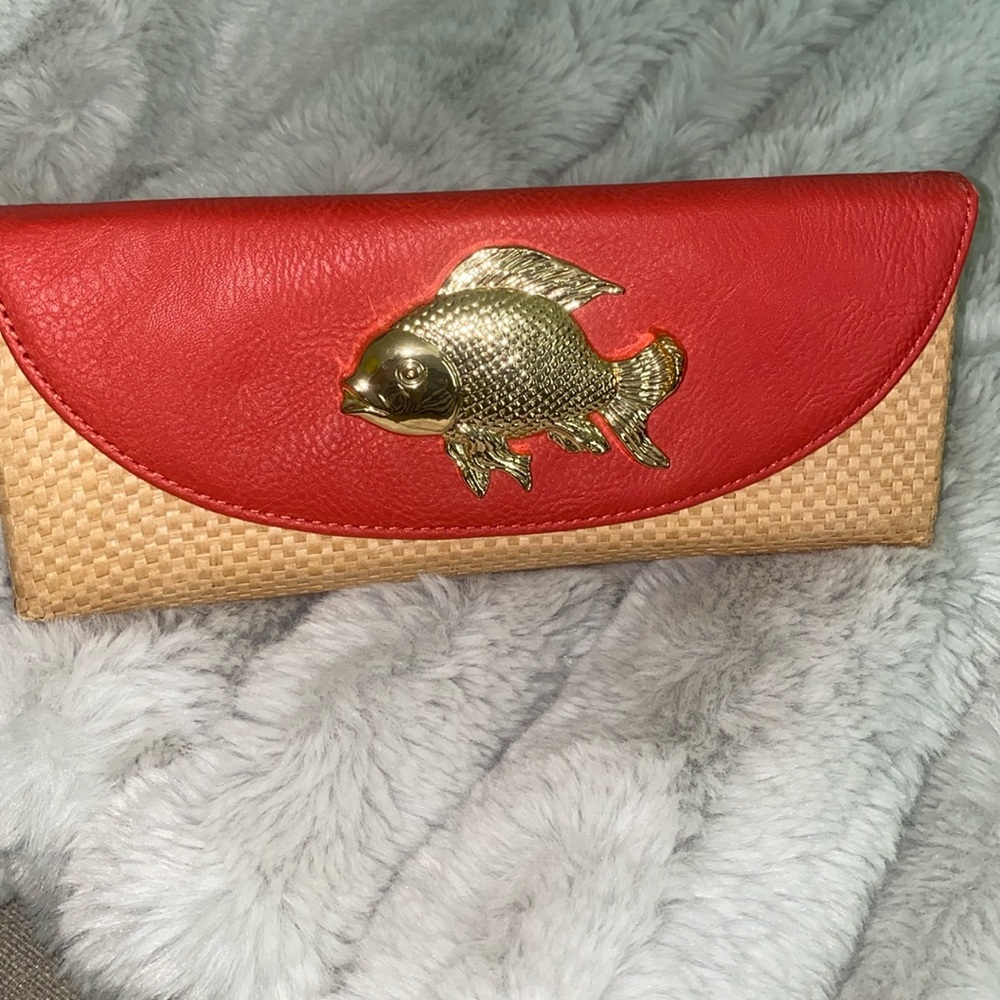 mud pie gold fish clutch!
